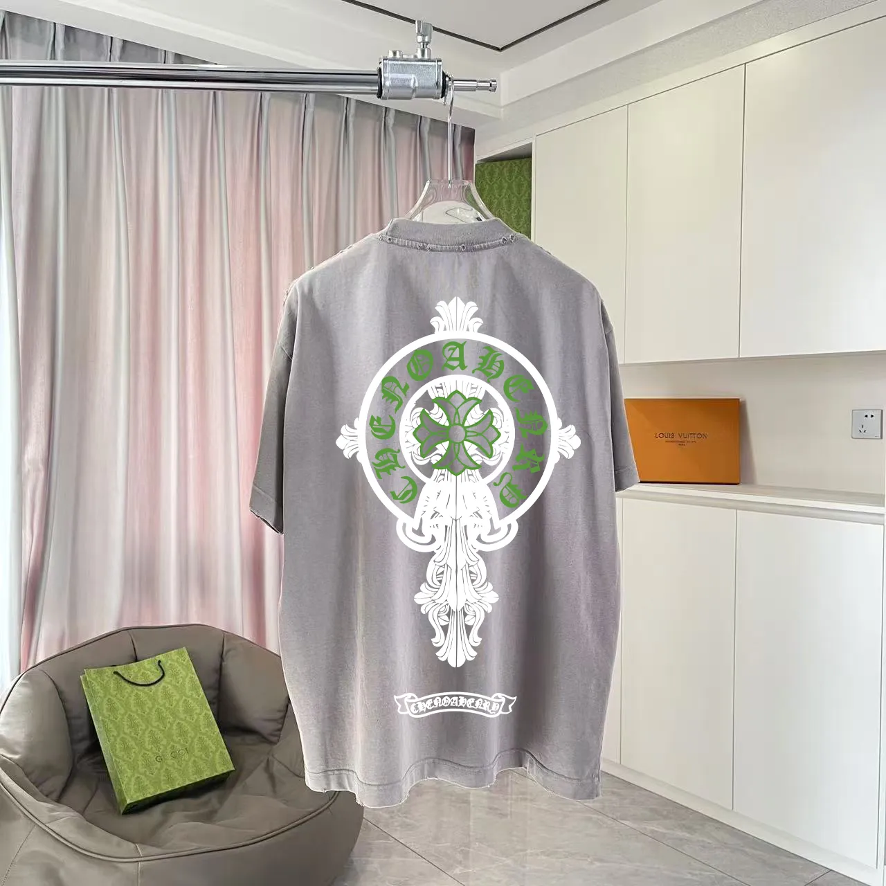 🅿️190 ch Crow* 2025 summer new style, washed, faded, worn, Sanskrit cross print, short-sleeved T-shirt, customized fabric 320g, same style for men and women, size: S M L XL XXL five sizes, color: black, gray, gradient black, gradient red